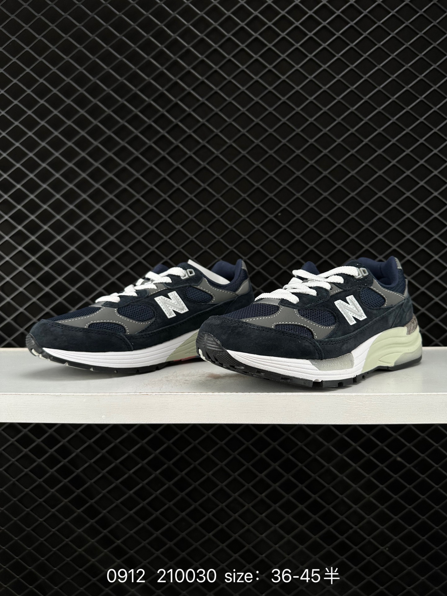 New Balance Made in USA M992